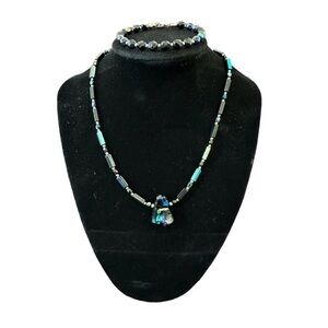2pc Necklace with Pendant and Bracelet Beaded Set Black Blue Iridescent